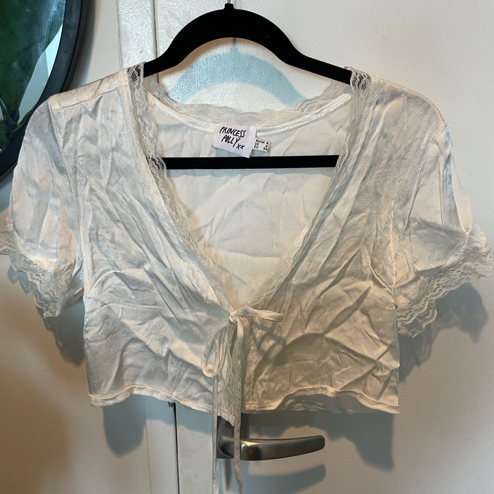 Princess Polly White Silk Tie Top. Size 4